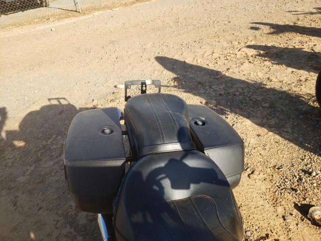 2019 HARLEY-DAVIDSON FLHCS 1HD1YBK28KB060556