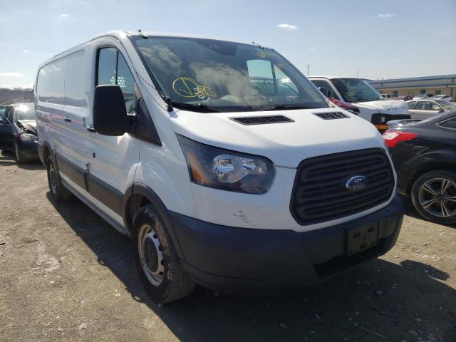 Salvage trucks for sale at Cahokia Heights, IL auction: 2017 Ford Transit T