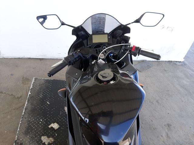 2021 YAMAHA YZFR3 A MH3RH18Y1MK008037