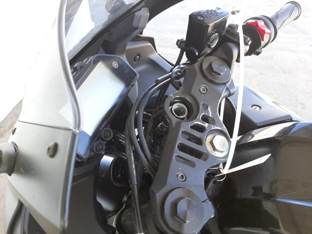 2021 YAMAHA YZFR3 A MH3RH18Y1MK008037