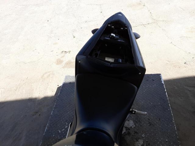 2021 YAMAHA YZFR3 A MH3RH18Y1MK008037