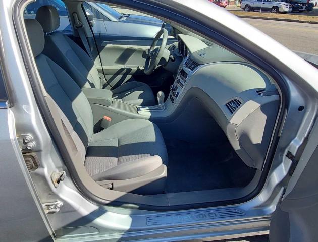 1G1ZG57B49F244888 Chevrolet Malibu Ls 2009. Фото: 4