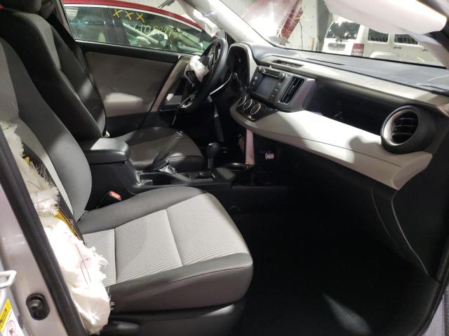 2T3BFREVXFW277002 Toyota Rav4 Le 2015. Фото: 4