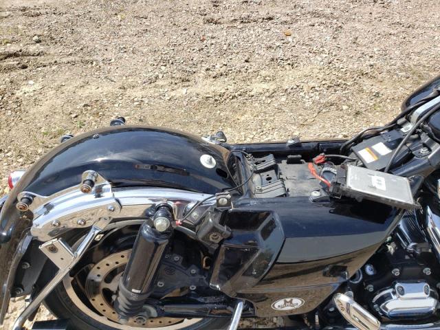 2011 HARLEY-DAVIDSON FLHX 1HD1KB417BB670003