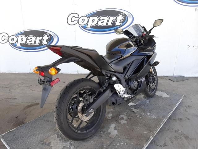 2021 YAMAHA YZFR3 A MH3RH18Y1MK008037