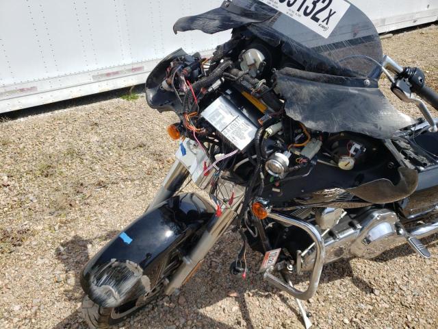 2011 HARLEY-DAVIDSON FLHX 1HD1KB417BB670003