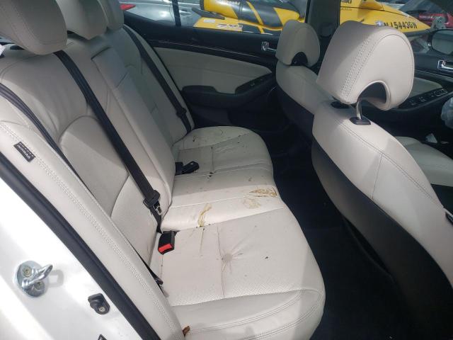 2016 KIA CADENZA LU KNALN4D77G5211106