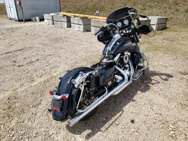 2011 HARLEY-DAVIDSON FLHX 1HD1KB417BB670003