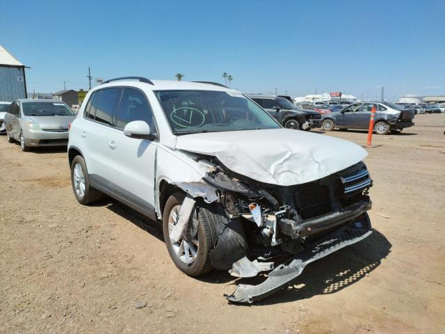 WVGAV7AX4HK045058 Volkswagen Tiguan S 2017. Фото: 8