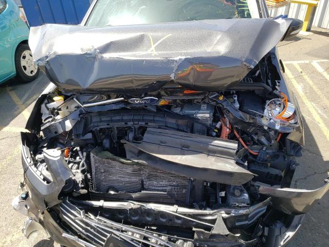 1FADP5CU0GL106911 Ford C-Max Prem 2016. Фото: 6