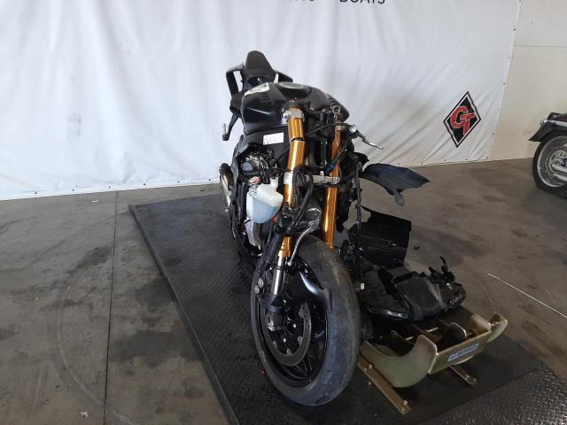 2017 YAMAHA YZFR6 C JYARJ28Y1HA000424