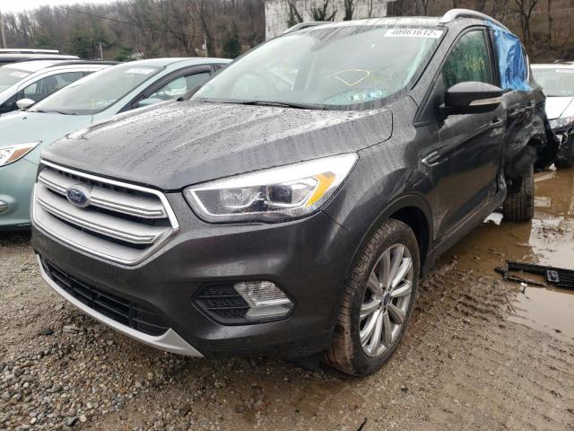 1FMCU9J98JUB80689 Ford Escape Tit 2018. Фото: 1