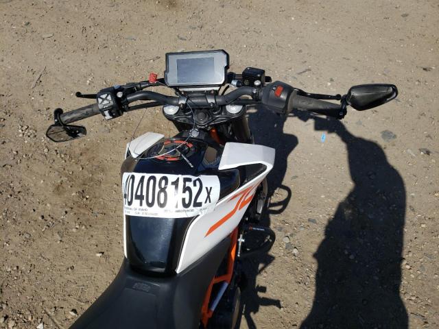 2017 KTM MOTORCYCLE MD2JPJ403HC240101