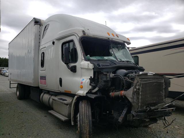 Salvage cars for sale from Copart Shreveport, LA: 2013 Freightliner Cascadia 1