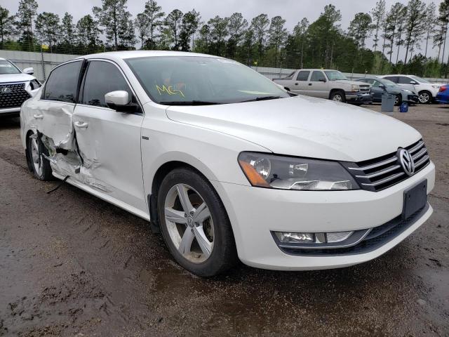 2015 VOLKSWAGEN PASSAT S 1VWAT7A30FC108166