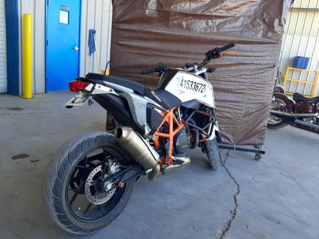 VBKLDT402DM757444 Ktm 690 Duke 2013. Фото: 3