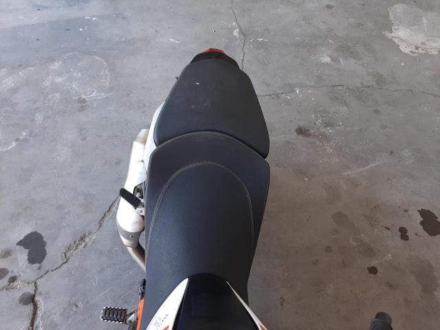 VBKLDT402DM757444 Ktm 690 Duke 2013. Фото: 5