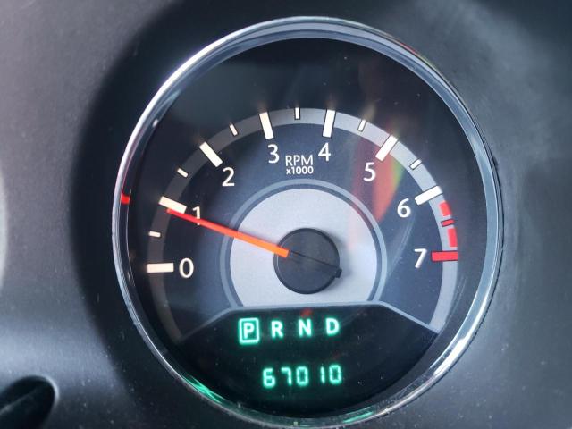 VIN: 1C3CCBCG5DN745199 Auction: COPART Lot: 41000212 Location: IL - SOUTHERN ILLINOIS 1C3CCBCG5DN745199 CHRYSLER 200 2013 SILVER Photo 8