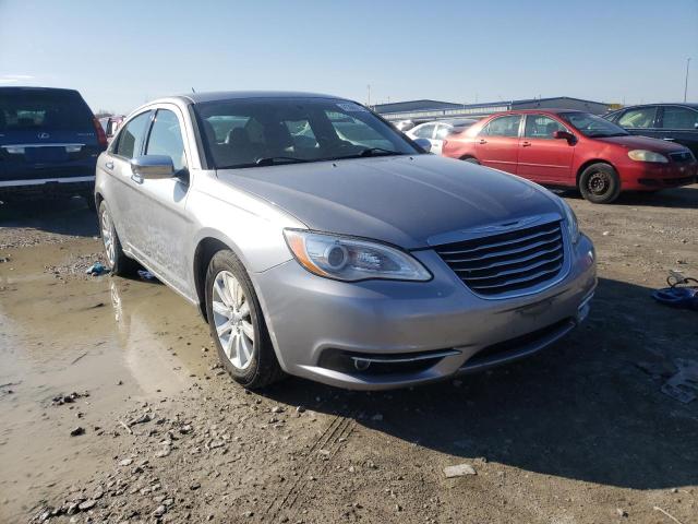 VIN: 1C3CCBCG5DN745199 Auction: COPART Lot: 41000212 Location: IL - SOUTHERN ILLINOIS 1C3CCBCG5DN745199 CHRYSLER 200 2013 SILVER Photo 1