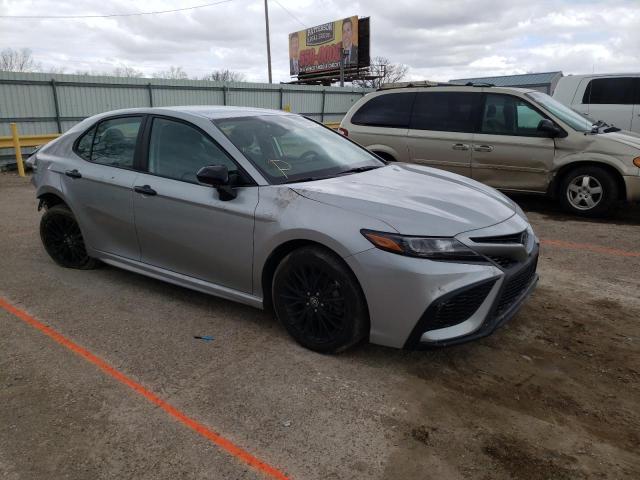 Salvage cars for sale from Copart Wichita, KS: 2021 Toyota Camry SE