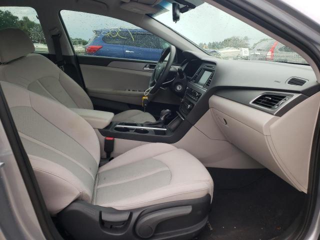 2016 HYUNDAI SONATA SE 5NPE24AF2GH426523