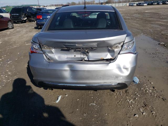 VIN: 1C3CCBCG5DN745199 Auction: COPART Lot: 41000212 Location: IL - SOUTHERN ILLINOIS 1C3CCBCG5DN745199 CHRYSLER 200 2013 SILVER Photo 9