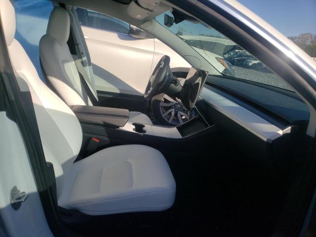 Фото: 5YJ3E1EBXLF607043 - 5