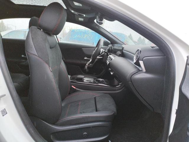 2022 MERCEDES-BENZ A220 W1K3G4FB7NJ341301