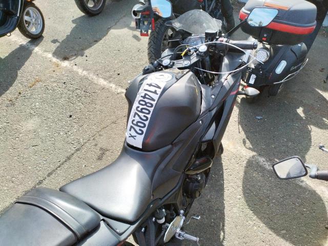 2017 YAMAHA YZFR3 MH3RH06Y8HK016378