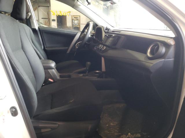 2T3BFREV6HW551024 Toyota Rav4 Le 2017. Фото: 4