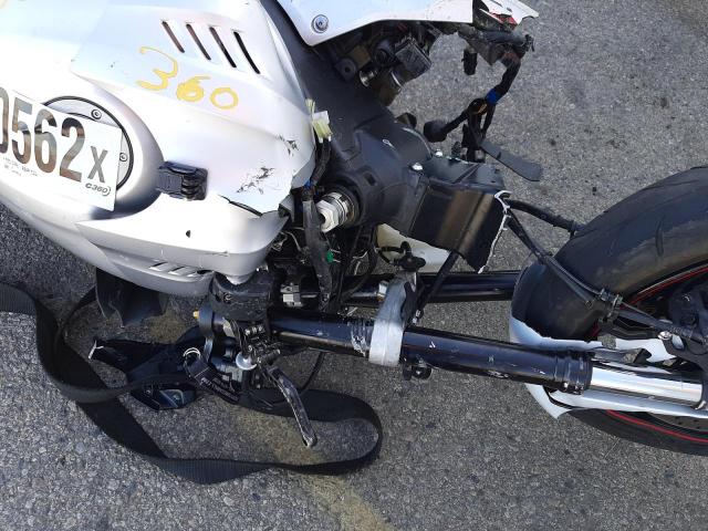 2018 YAMAHA YZFR6 C JYARJ28Y1JA001675