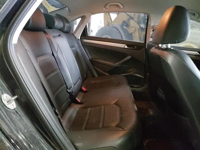 2015 VOLKSWAGEN PASSAT S 1VWAT7A33FC018252