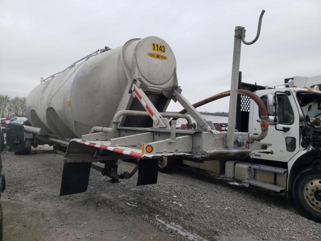 Salvage trucks for sale at Tulsa, OK auction: 2005 Heil Tanker