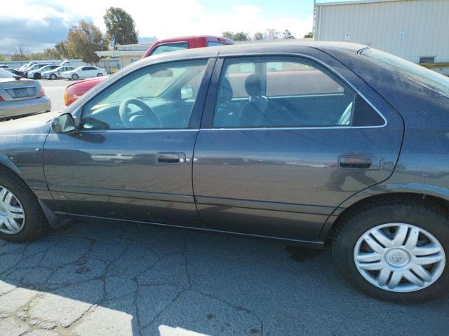 Фото: 4T1BG22K21U842570 - 9