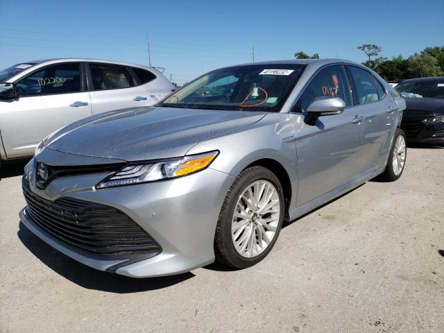 4T1B21HK7JU004468 Toyota Camry Hybr 2018. Фото: 1