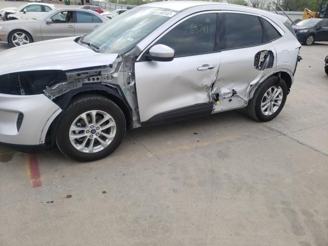 2020 FORD ESCAPE SE 1FMCU0G69LUA76112