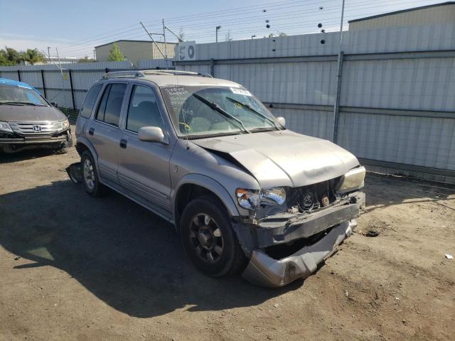 Salvage cars for sale from Copart Bakersfield, CA: 2001 KIA Sportage