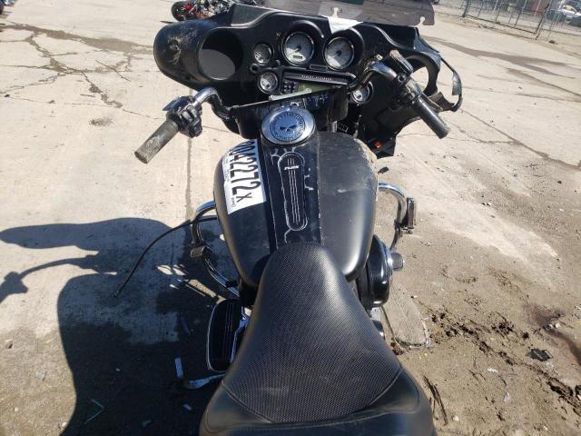 2011 HARLEY-DAVIDSON FLHX 1HD1KB419BB630716