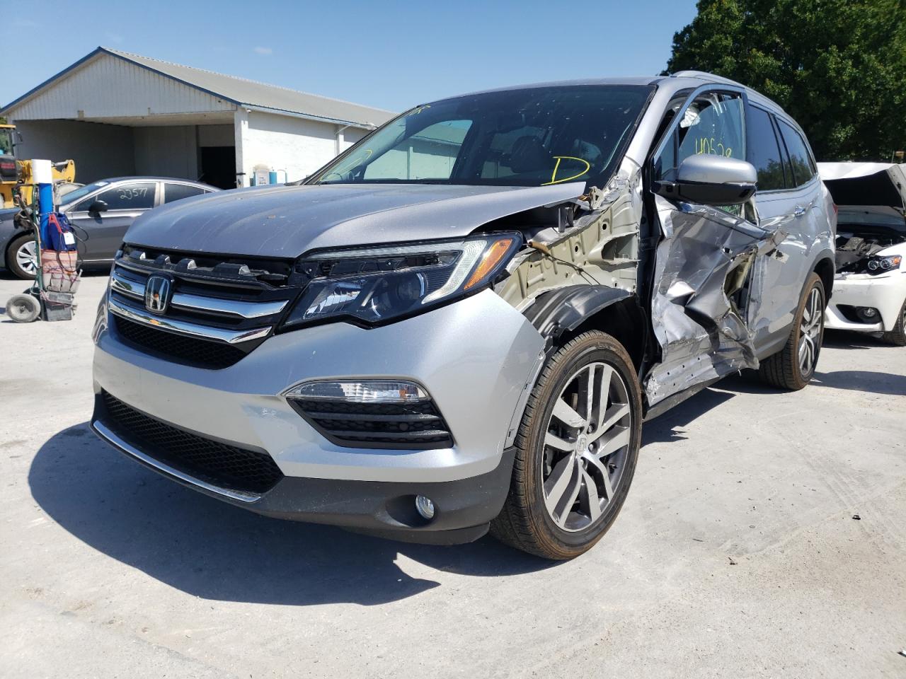 2017 Honda Pilot - Image 2