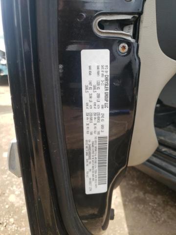 2A4RR8DG4BR690082 2011 Chrysler Town & Country Touring L