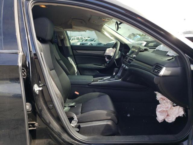 1HGCV1F17JA004628 Honda Accord Lx 2018. Фото: 4