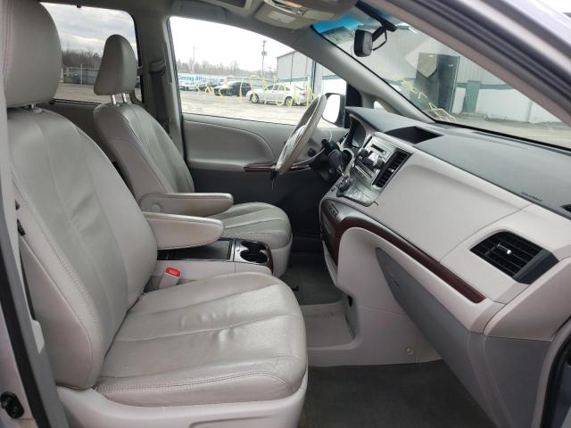 5TDYK3DC0CS230044 Toyota Sienna Xle 2012. Фото: 4