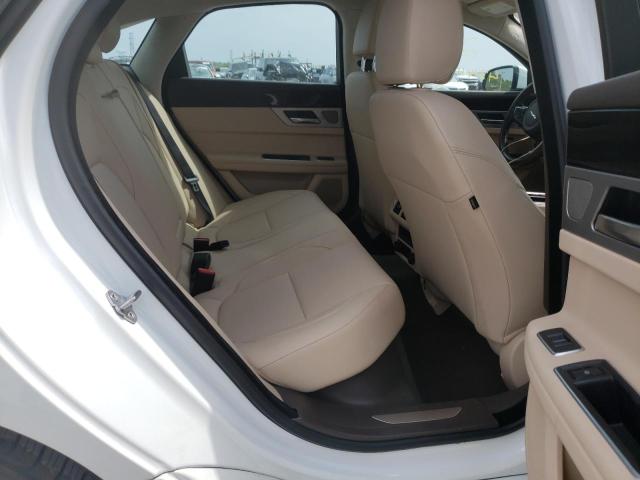 2019 JAGUAR XF PREMIUM SAJBD4FX8KCY80828