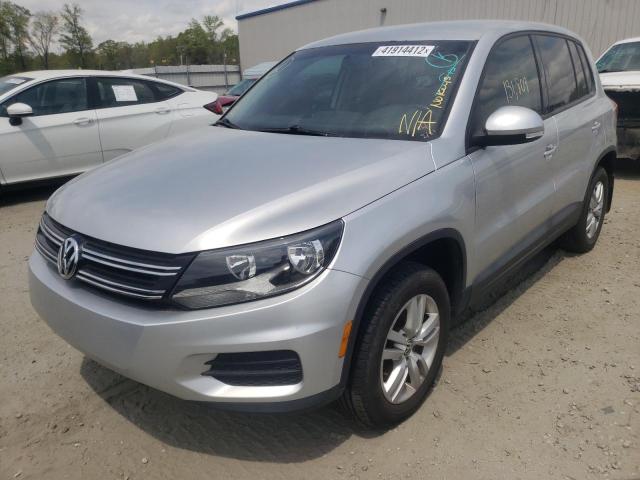 WVGAV3AX0DW611065 Volkswagen Tiguan S 2013. Фото: 1