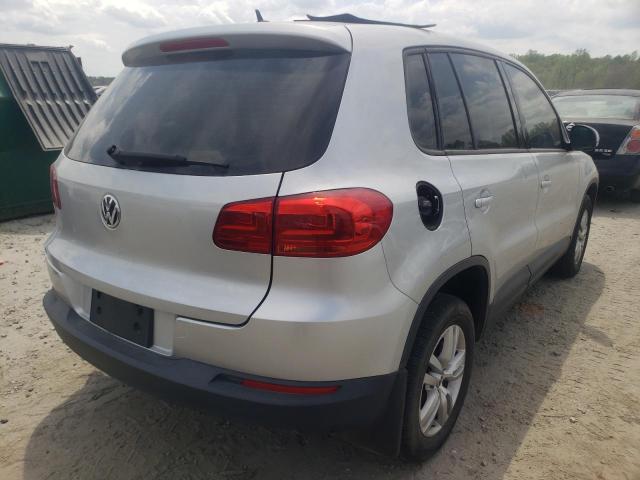 WVGAV3AX0DW611065 Volkswagen Tiguan S 2013. Фото: 3
