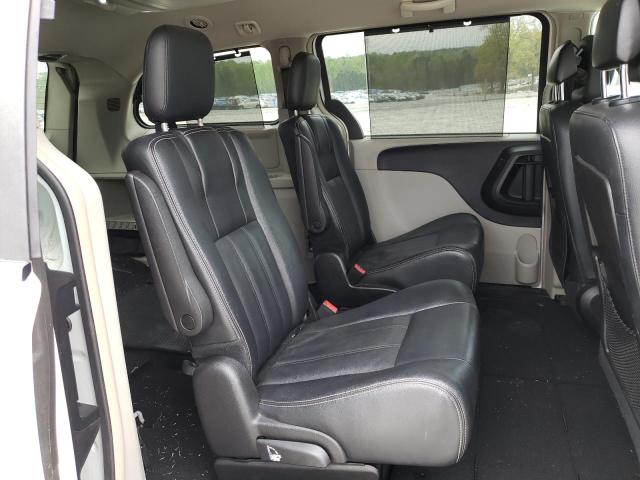2016 CHRYSLER TOWN & COU 2C4RC1BG3GR167449