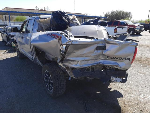 5TFUY5F15JX696905 Toyota Tundra Dou 2018. Фото: 2