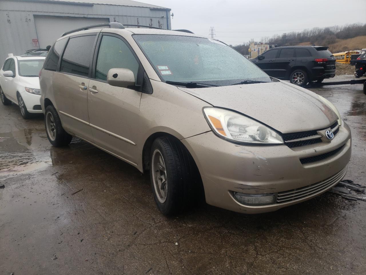 Toyota Sienna 2004