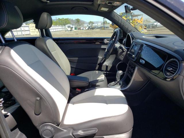 2018 VOLKSWAGEN BEETLE SE 3VWJD7AT5JM708055
