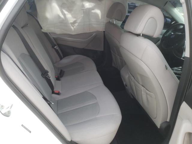 2016 HYUNDAI SONATA SE 5NPE24AF5GH408355